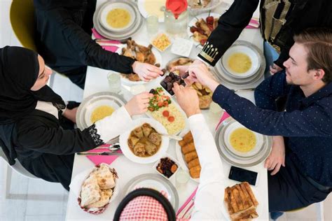 This faq has the answers to your ramadan 2021 ends with the celebration of the holiday eid al fitr. Ramadan 2021 in UAE to begin in less than 100 days | ZeNuzz
