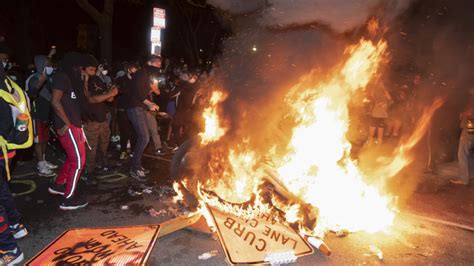 The summer riots in the united states followed similar patterns as those in latin america last year. Tensions flare in 40 US cities as protesters break curfew ...
