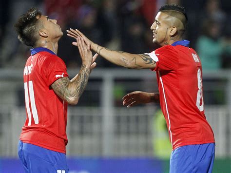Mejores 10 goles de eduardo vargas #11 selección chilena recordando los mejores goles del edu sub now: World Cup 2014: Chile 2 Northern Ireland 0 - Eduardo ...