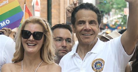 Andrew Cuomo S Ex Girlfriend Sandra Lee Shows Off Massive Engagement Ring After Ben Youcef Pops