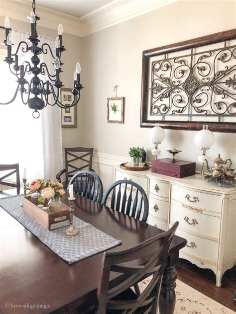 Seven Stunning Ways To Add Farmhouse Style Dining Room Decor Rustic