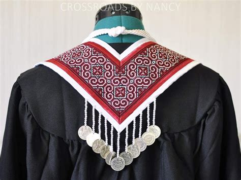 Pin by Mim on ลายผ้าที่ชอบ | Graduation stole, Hmong clothes, Hmong ...