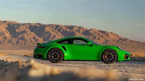 Porsche 911 Turbo S 2021my Coupe Color Python Green Side