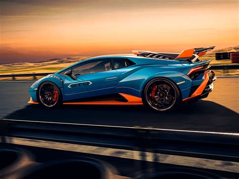 Check it out for yourself! Der neue Lamborghini Huracan STO - AutoGuru.at