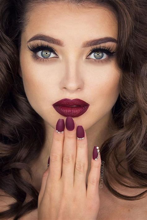 15 looks con labial color vino ideales para toda ocasión wedding makeup for blue eyes makeup