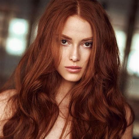 Pin By Lara Cece On Beauty In 2020 Red Hair Brown Eyes Red Hair Green Eyes Natural Red Hair
