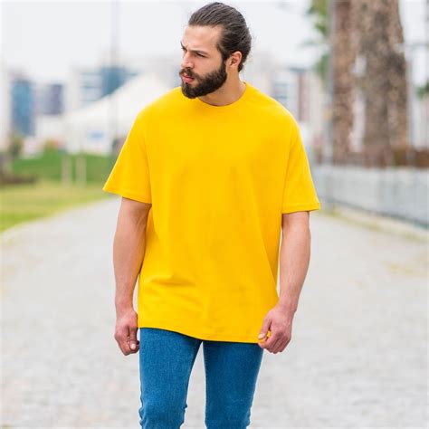 Arriba 53 Imagen Men Yellow Shirt Outfit Abzlocalmx