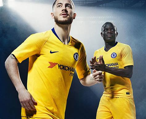Chelsea News Eden Hazard Ngolo Kante And Gary Cahill Show Off New