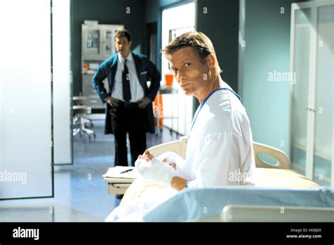 Nip Tuck Dylan Walsh Back Season Warner Bros