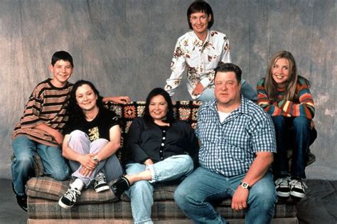 Roseanne Returns To Screens After 20 Yearsso What Do The Original Cast Look Like Now