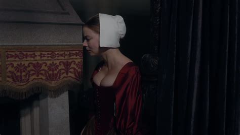 Голая Аня Тейлор Джой в The Miniaturist