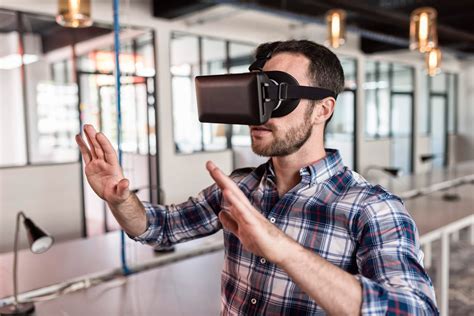 How Virtual Reality Training Simulations Are Helping Industries
