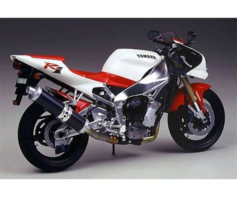 Diese legende wurde in den letzten jahren immer weiterentwickelt, um. 1:12 Yamaha YZF-R1 1000ccm 1997 Street - Motorräder 1:12 ...