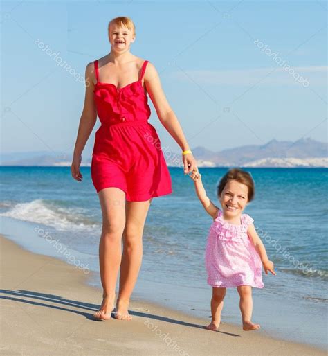 Mom Daughter Beach Swap By Druidomelette On Deviantart