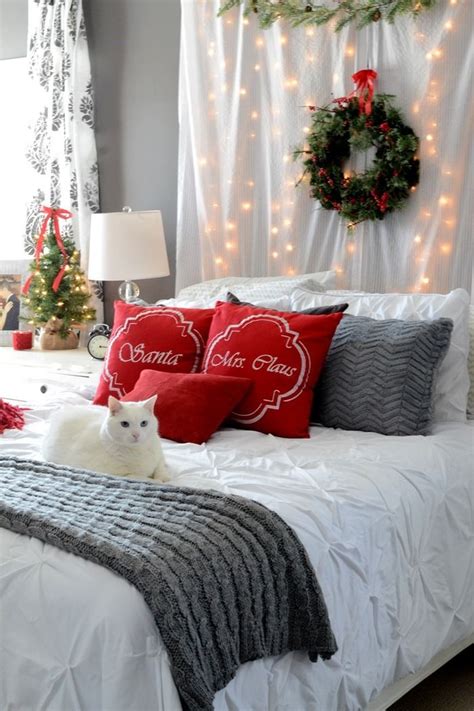 36 Easy Diy Christmas Decorations For Your Bedroom