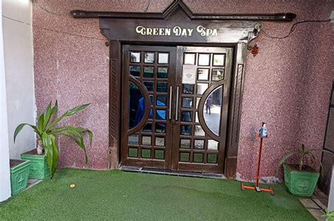 best massage centre in egmore green day spa