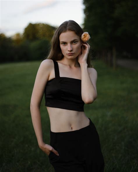 Polina E Avant Models
