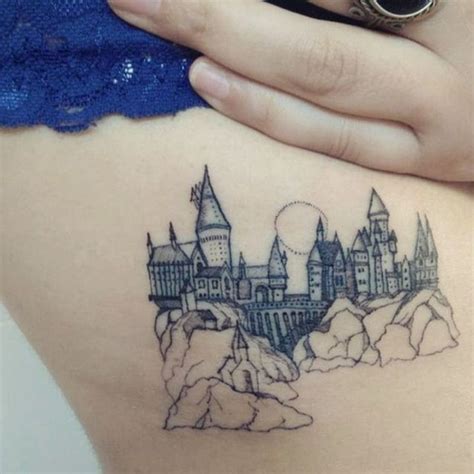 Tatouage Harry Potter Poudlard 20 Tatouages Pour Celles Qui Ont Harry Potter Dans La Peau Elle