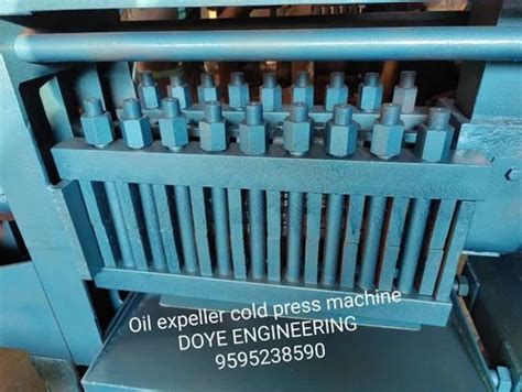 Commercial Expeller Bolt Oil Expller Machine Capacity Up To Ton Day At Rs In Sadak