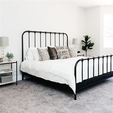 Knox queen metal panel bed living spaces. Knox California King Metal Panel Bed (With images) | Black ...