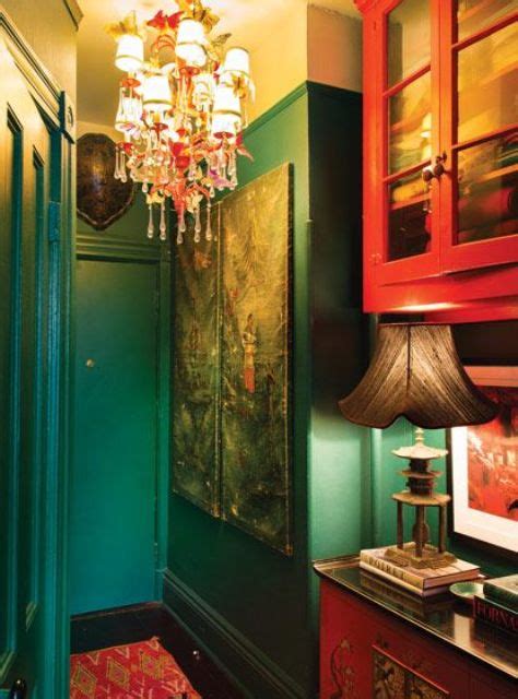With these pieces, we introduce furnishings that are historically and stylistically accurate to the creations of charles and henry greene, yet fully functional for comtemporary use. 27 Daring Red And Green Interior Décor Ideas - DigsDigs