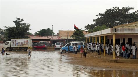 Angola Cinco Pessoas Morreram Em Luanda Devido às Fortes Chuvas De