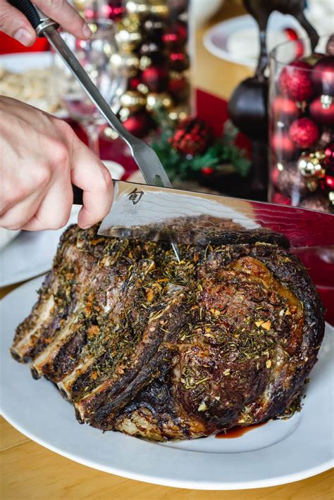 This is a succulent, super impressive centerpiece that's fit for a king's table. Prime Rib For Holiday Meal / Classic Prime Rib Recipe ...