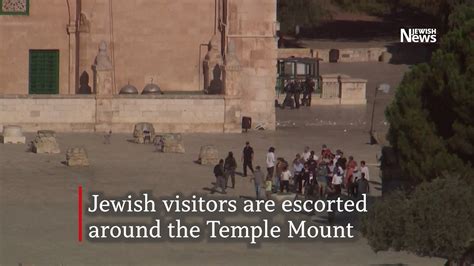 Jewish Prayers Held As Visitors Are Escorted Around The Temple Mount For Tisha Bav Youtube