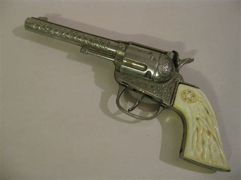Vintage Hubley Rodeo Toy Cowboy Gun 1936