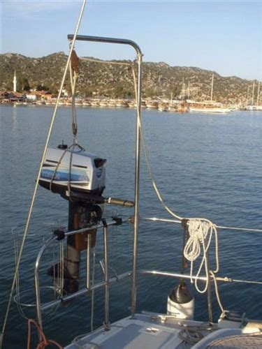 Make An Outboard Motor Hoist Practical Boat Owner