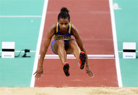 Patrícia mamona conquistou este domingo a medalha de prata no triplo salto dos jogos olímpicos de tóquio'2020. Eliane Martins conquista o índice no salto em distância ...