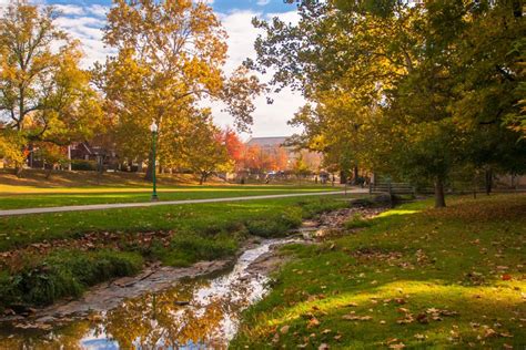 5 Reasons To Visit Bloomington Indiana In The Fall