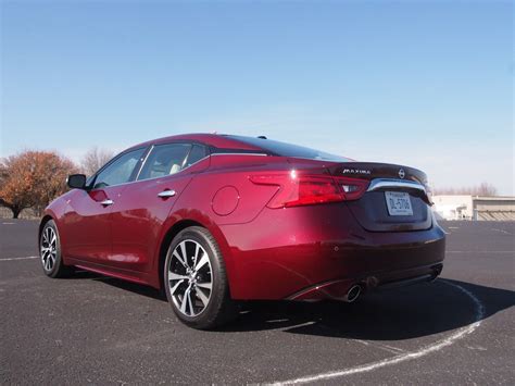 2018 Nissan Maxima Review
