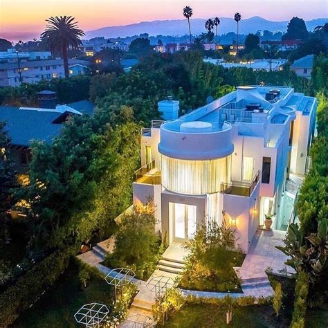 Mega Mansions En Instagram Listed At 12495000 Is This Uniquely