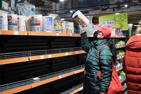 Ukraine Kyiv Supermarkets Are Running Out Of Food As Russian Troops