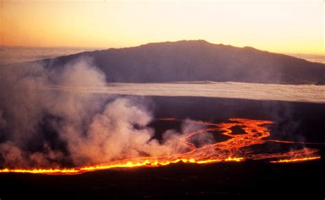 1975 Eruption Of Mauna Loa Hawaii Volcanoes National Park Us
