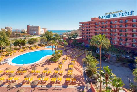 The fuengirola beach aparthotel is a complex with more than 7,000 m² of garden areas, swimming pools, sports courts and playgrounds. Fuengirola Beach - Fuengirola, Costa del Sol | On the Beach