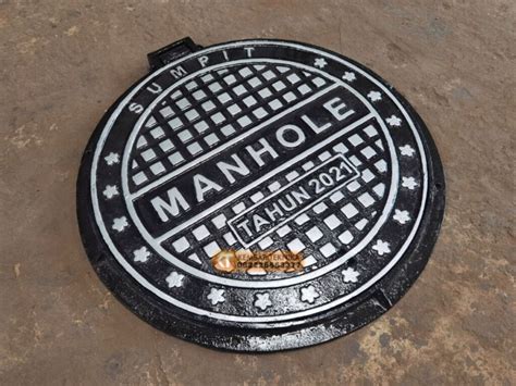 Manhole Cover Jalan Cast Iron Proyek Pedestrian Dan Drainase Sumpit