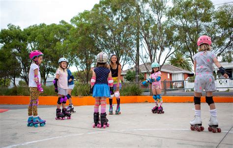 Roller skating classes for kids, mums, families - Yarraville, Preston