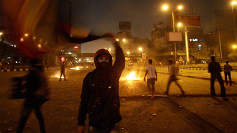 Egypt Pro Morsi Protesters Retake Tahrir Square Clash With Police