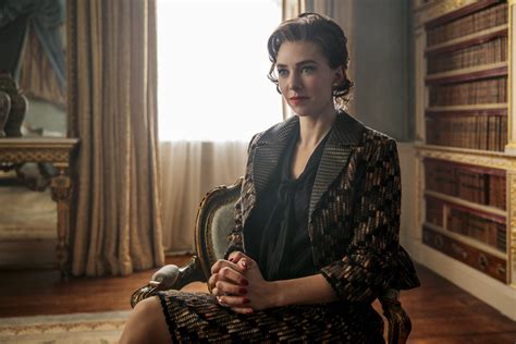 vanessa kirby as princess margaret in the crown