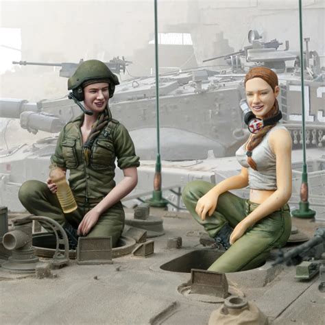 116 Scale Modern Israel Tank Crew Female Soldier 2 People Unpainted