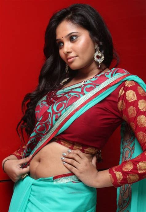Aarushi Hot Navel Show Photos In Saree Movie Photos Gallery