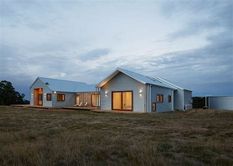 This Shed Inspired House In Australia Features A Low Maintenance Fire