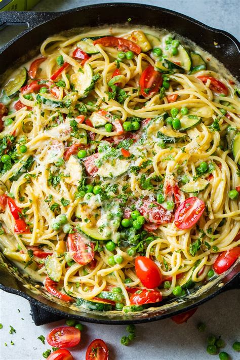 · this pasta primavera recipe is a great spring pasta dish! Spicy Queso Pasta Primavera - Oh Sweet Basil