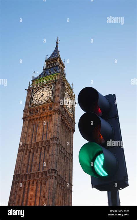 England London Palace Of Westminster Big Ben And Traffic Lights