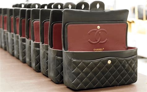 Chanel Classic Jumbo Flap Bag 1