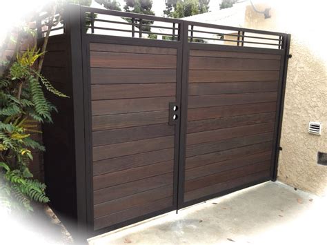 Fabricators And Installers Of Steel Framed Wood And Vinyl Gates Since