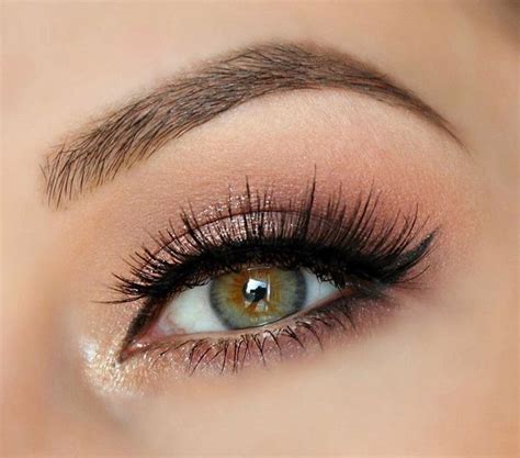 Beautiful Everyday Look With Perfect Lashes And A Bright Inner Corner