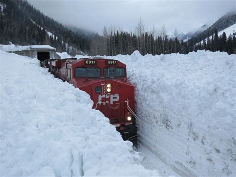 Locomotive Train Hits The Snow Plow Transformer Bored Panda